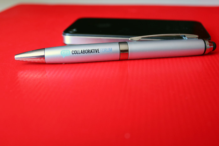 Bolígrafo Marlo para tablet personalizado a tres tintas