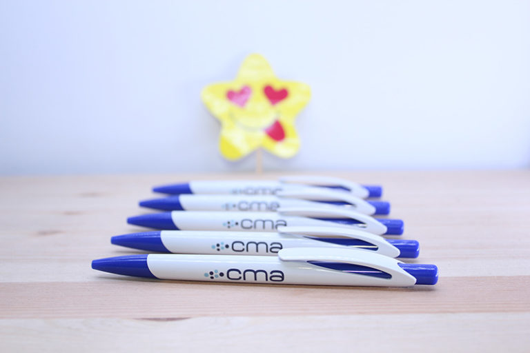 Bolígrafos promocionales personalizados para cma
